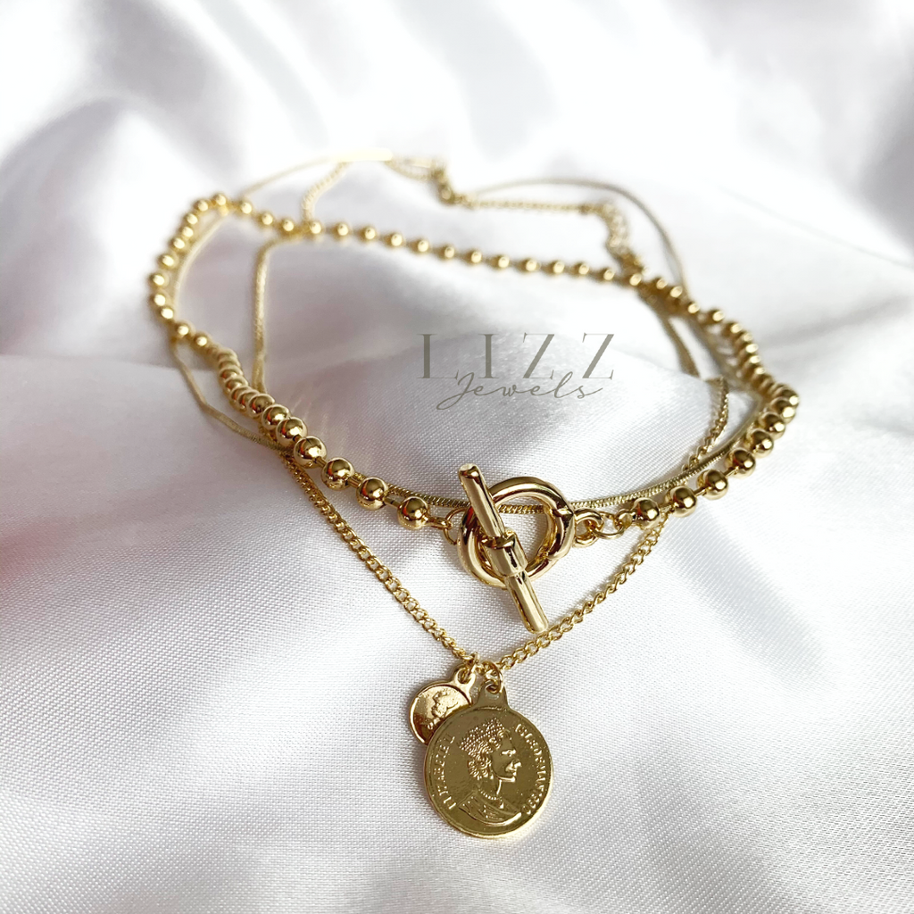 Evi Gold Necklace